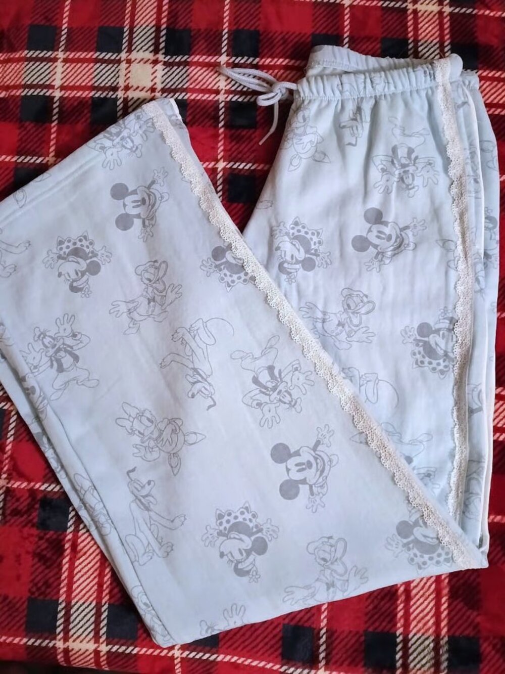 Disney Mickey Mouse & Friends Women's Printed Fleece Wide Leg Sweatpant, Size XS